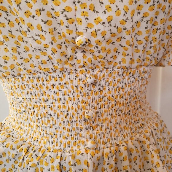 Sienna Sky Floral Yellow & White Short Sleeve Peplum Size Small - Picture 3 of 5